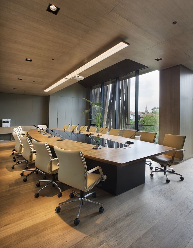 Meeting Rooms & Boardrooms