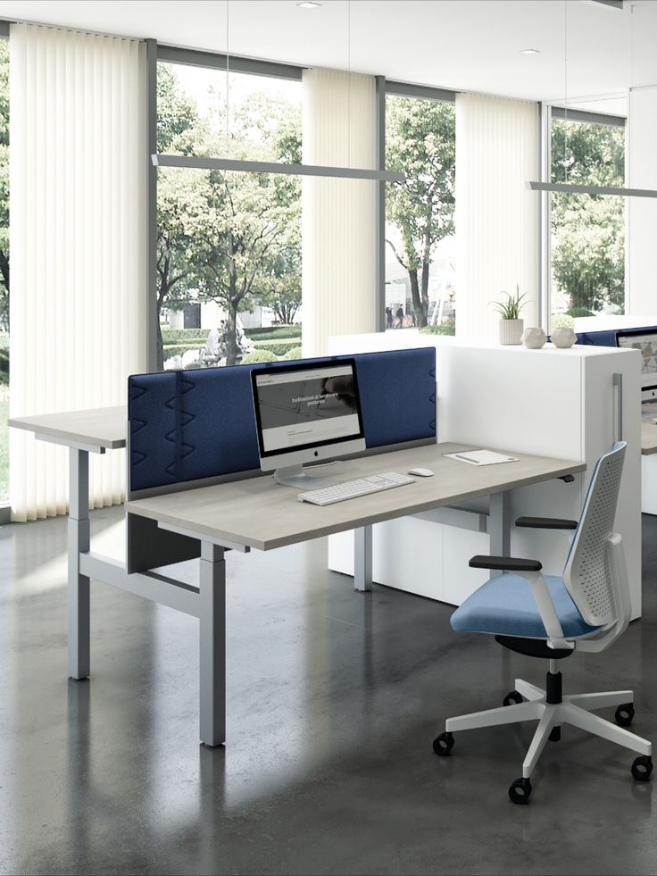 Workstations & Desks